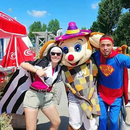 Camping 4 Etoiles - Piscine - Eeiaee La Trinité-sur-Mer Esterno foto