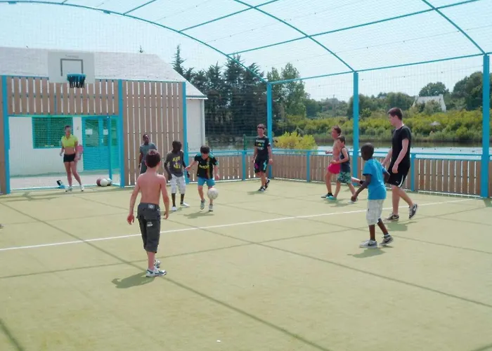 Camping 4 Etoiles - Piscine - Eeiaee