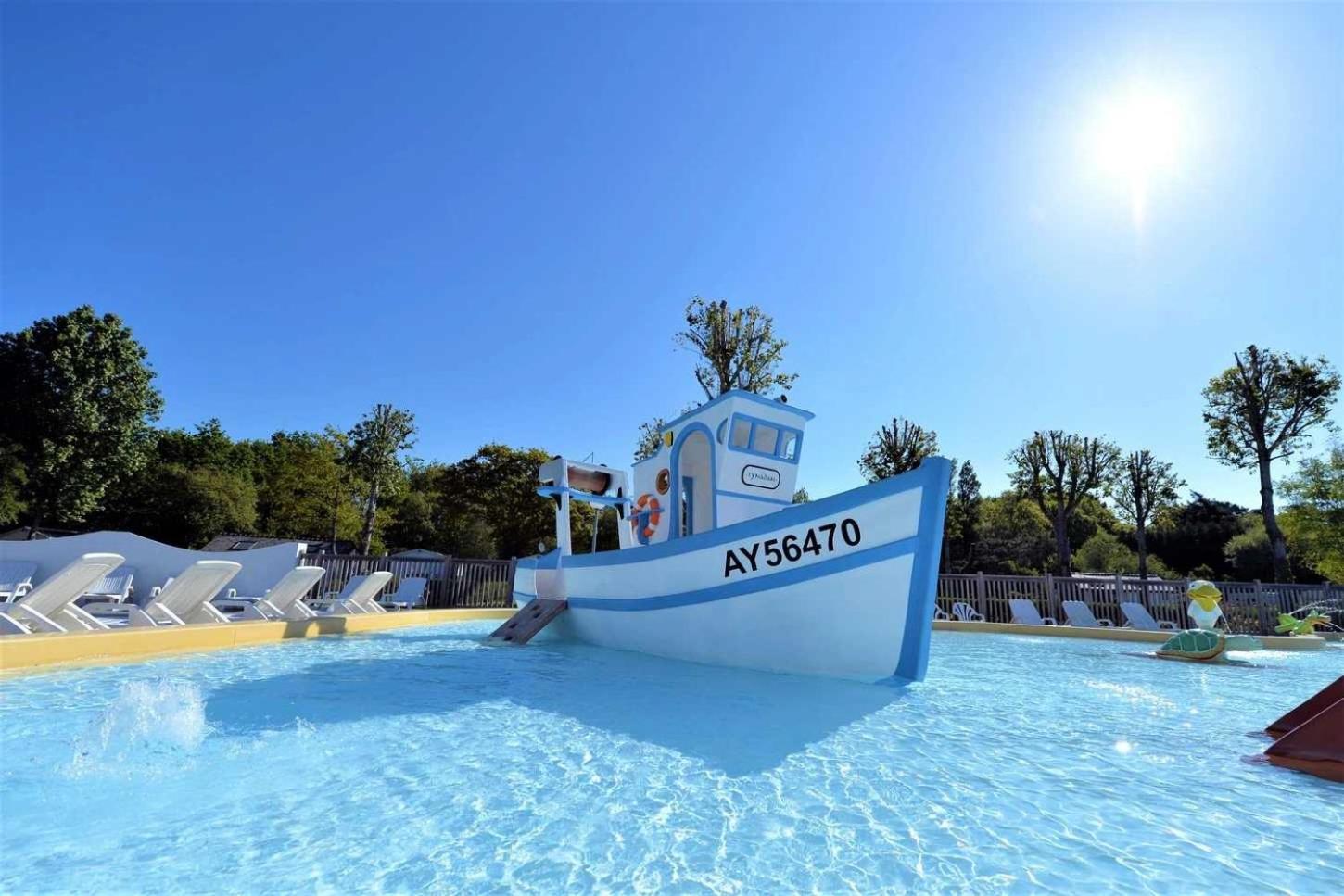 4 Etoiles - Piscine - Eeiaee